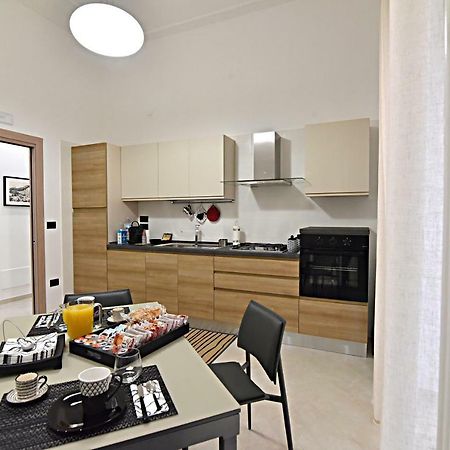 Gemini Suite Salerno Bagian luar foto