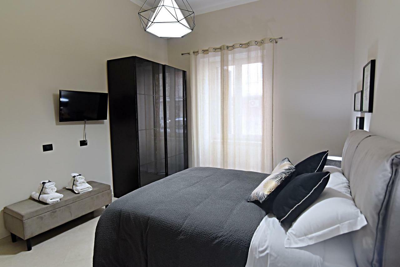 Gemini Suite Salerno Bagian luar foto