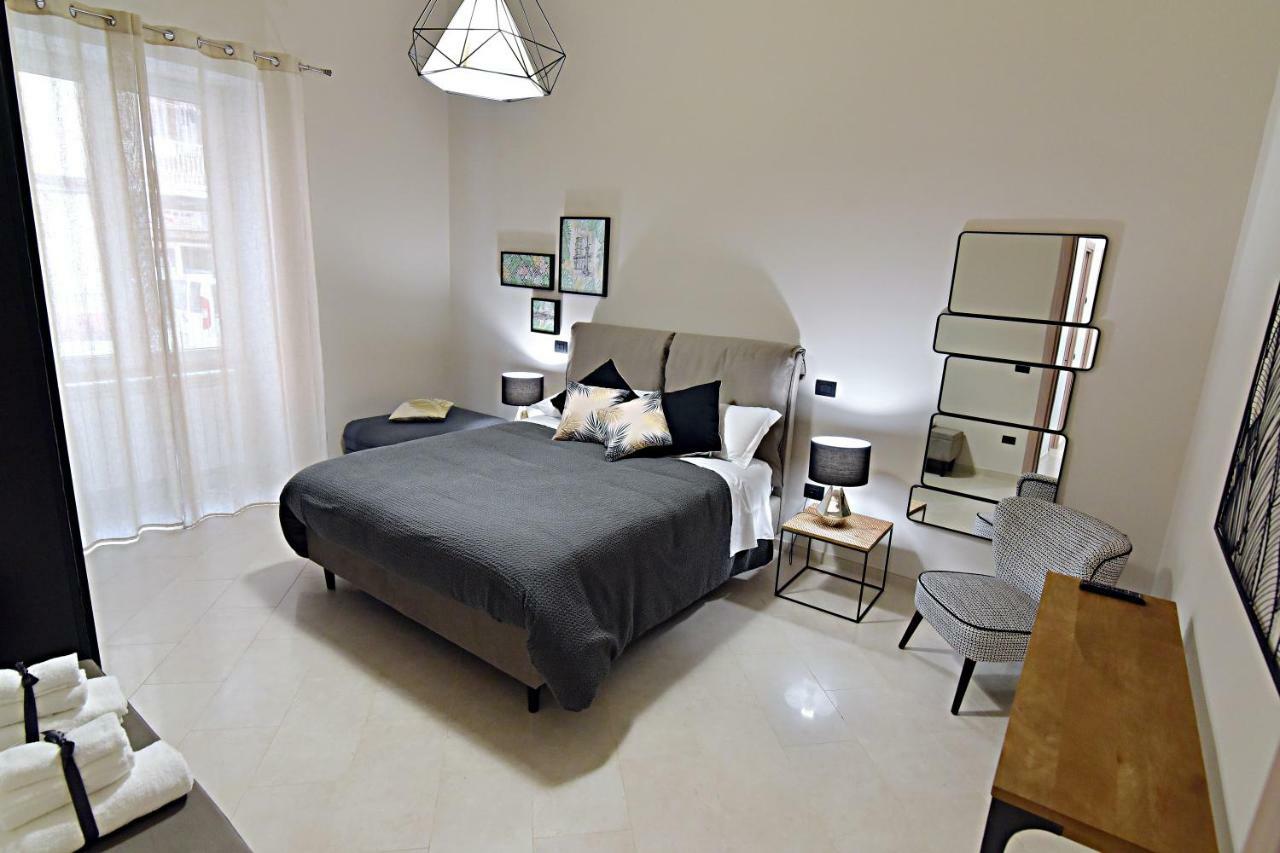 Gemini Suite Salerno Bagian luar foto